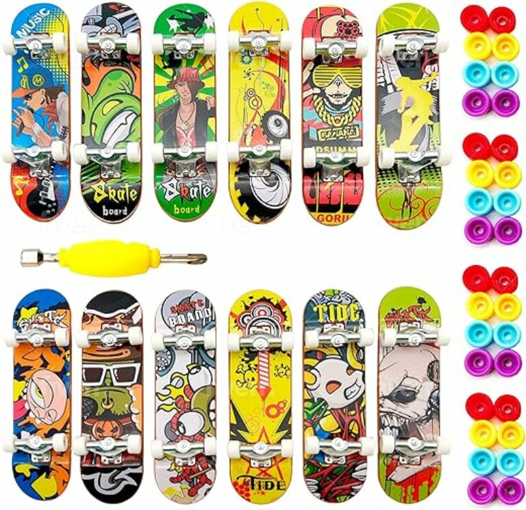 12 Stück Toy Finger Skateboard Fingerboards mit 32 austauschbaren Rädern und Mini-Schraubendreher, rutschfesten Decks für Sprünge, Flips und aktives Spielen im Innen- und Außenbereich